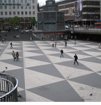 آنالیز تجزیه و تحلیل میدان سرگل توریت استکهلم سوئد Sergels Torg